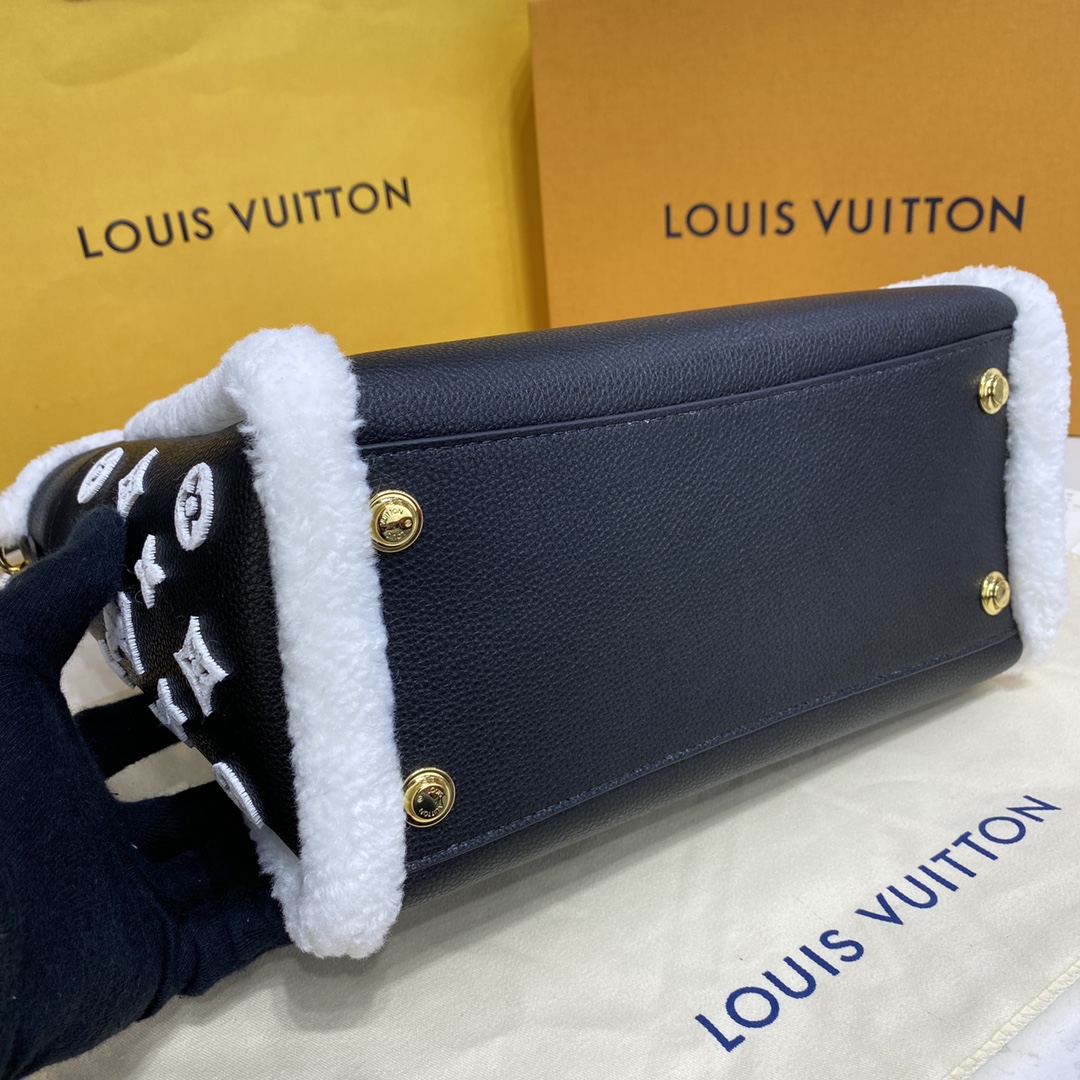 Louis Vuitton ON MY SIDE PM Tote Bag M58908 Black